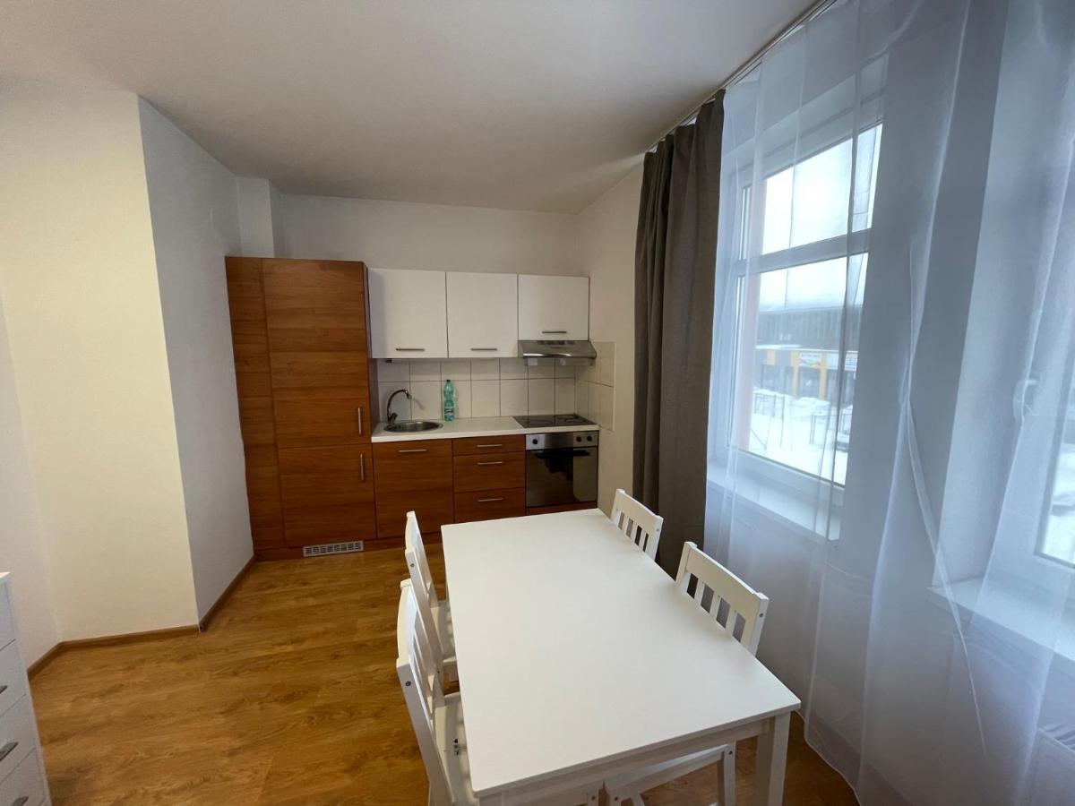 2 Room Apartment - Apartmany Chopok Liptovsky Mikulas Bagian luar foto